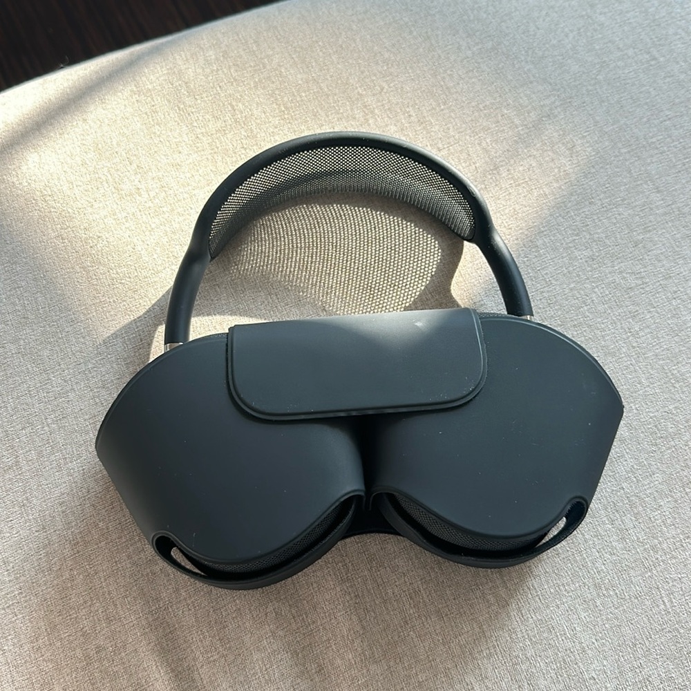 AirPod max